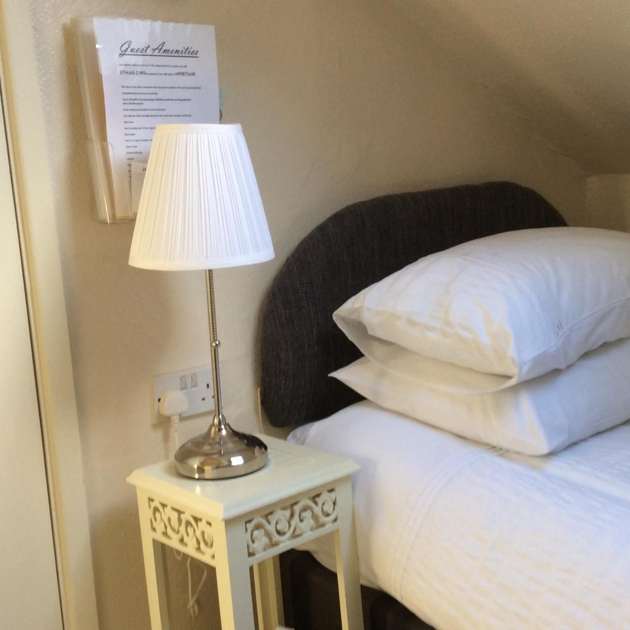 Hedley Villa Guest House เลมิงตันสปา ภายนอก รูปภาพ