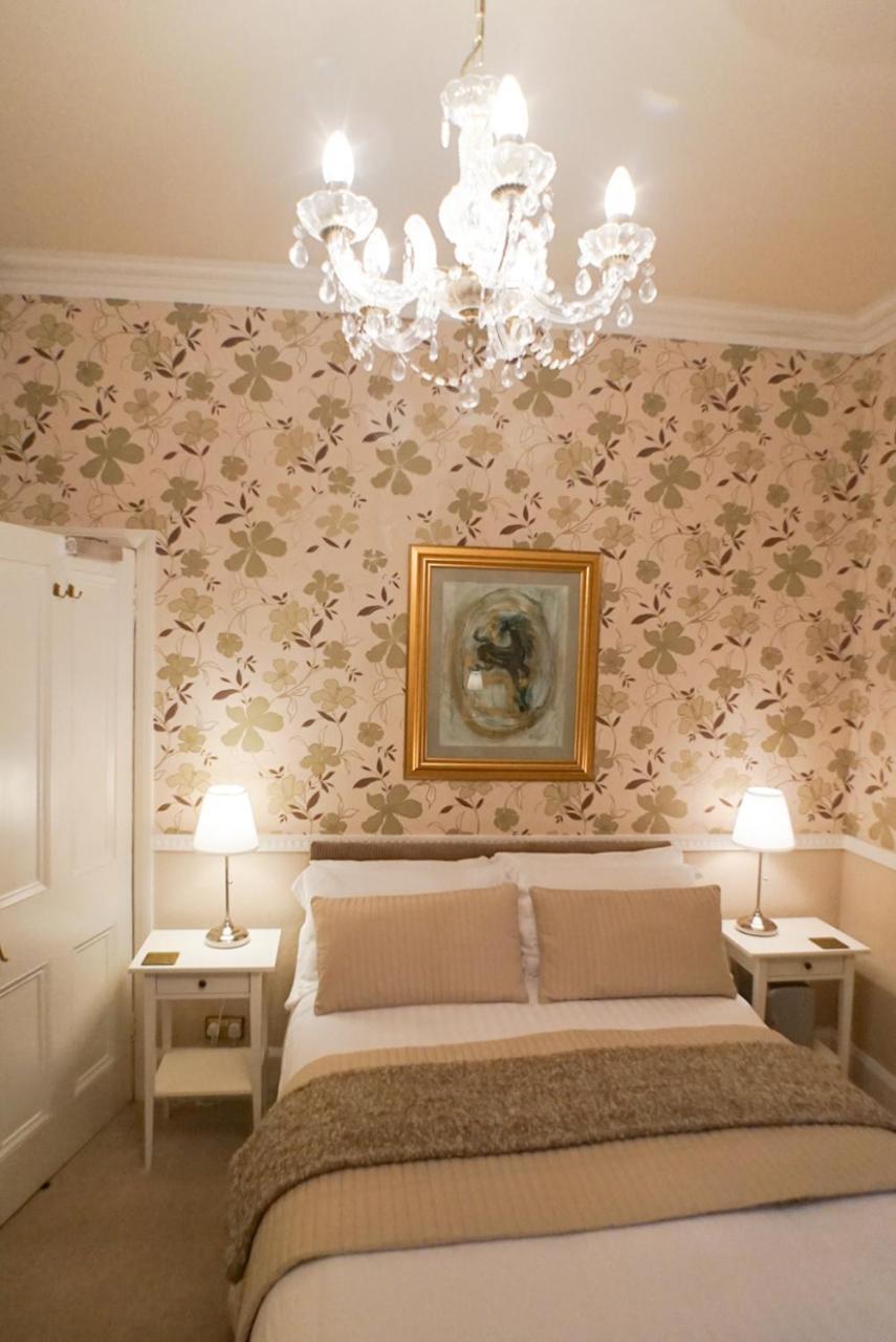 Hedley Villa Guest House เลมิงตันสปา ภายนอก รูปภาพ